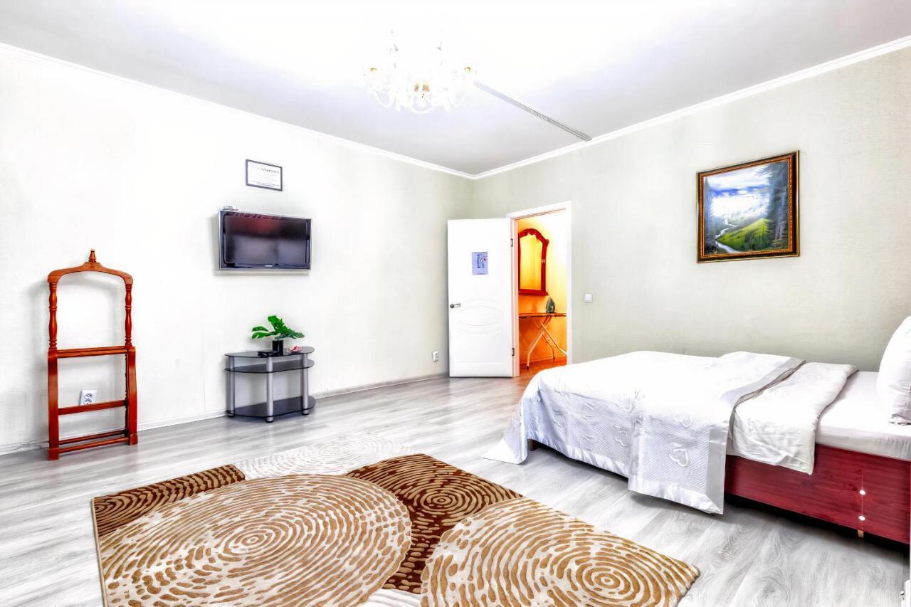 Apartments Near Bayterek Astana Ngoại thất bức ảnh